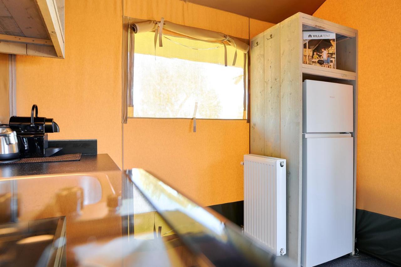 Glamping Renswoude Hotel ภายนอก รูปภาพ